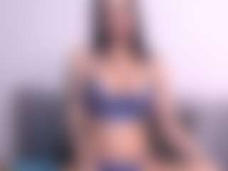 Thayra's Live Sex Cam Show