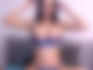 Thayra's Live Sex Cam Show