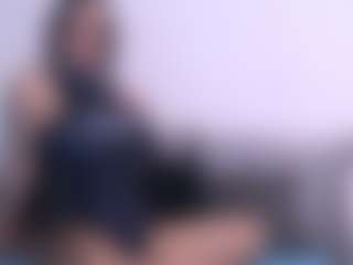 Thayra's Live Sex Cam Show