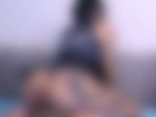 Thayra's Live Sex Cam Show