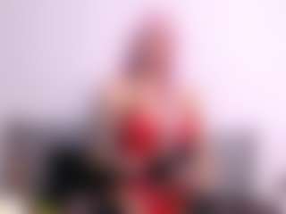 Live cam show with ThayraSmith - Athletic MILF on Porn Luv