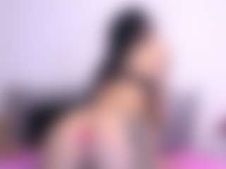 Live cam show with ThayraSmith - Plug on sexylive.show