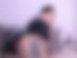 ThayraSmith's Live Sex Cam Show