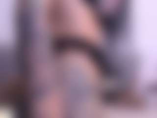 Show de cam en vivo con ThayraSmith - Shaved Pussy MILF en Camsoda