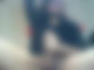 Live cam show with kiltro27 - Brown Eyes on AdultVida.com