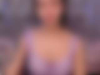 Live cam show with lila-gummy - Striptease on Uber Horny