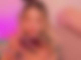 Live cam show with Tammara uwu - Petite on milfzrlive.com