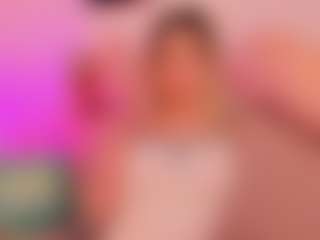 Live cam show with Tammara uwu - Fingering on Camsoda