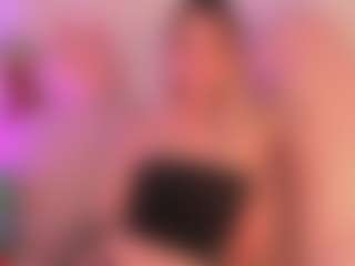 Live cam show with Tammara uwu - Freaky on liverealitysex.com