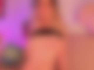 Live cam show with Tammara uwu - Lush Blonde Hair on CamSodaAdn