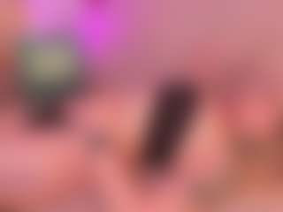 Live cam show with Tammara uwu - Tease Blonde Hair on Milfs Live
