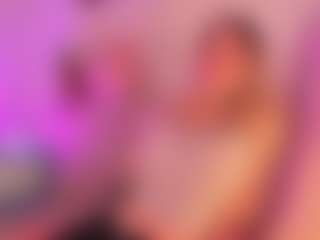 Live cam show with Tammara uwu - Lush Blonde Hair on Camsoda