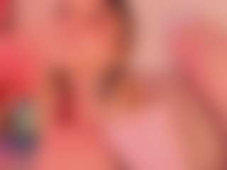 Live cam show with Tammara uwu - College Latina on Camsoda | colombia