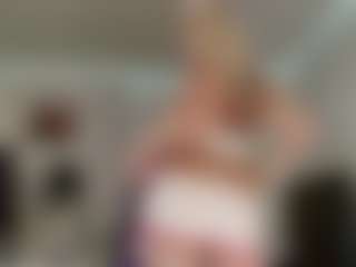Live cam show with anna-monik - Big Ass on CamSodaAdn