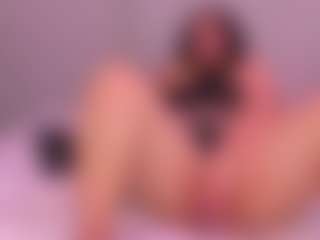 madison-lintz MILF webcam performer live streaming