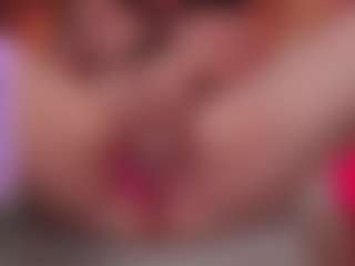 Live cam show with Rubyhot277 - Bikini on livesexfox.com