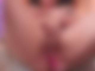 Live cam show with Rubyhot277 - Sexwebcam MILF on Gym Cam Girls