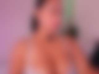 EmilyBell's Live Sex Cam Show