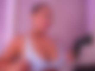 EmilyBell's Live Sex Cam Show