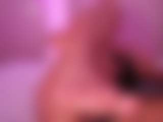 EmilyBell's Live Sex Cam Show