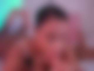 Live cam show with EmilyBell - Sexwebcam Brown Hair on Gym Cam Girls