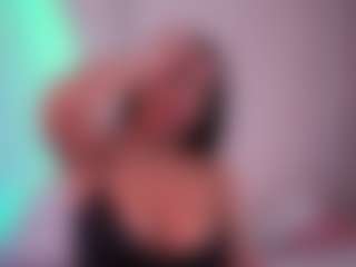 EmilyBell's Live Sex Cam Show