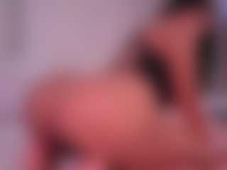 EmilyBell's Live Sex Cam Show