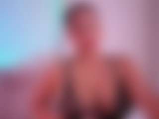 EmilyBell's Live Sex Cam Show