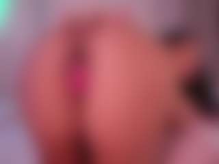 EmilyBell's Live Sex Cam Show