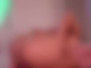 EmilyBell's Live Sex Cam Show