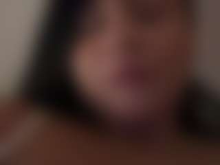 Live cam show with EmilyBell - Double Penetration on 1on1-livenow