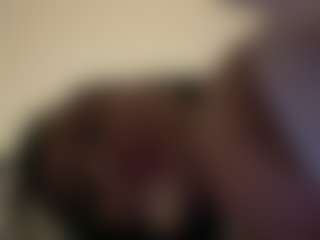 EmilyBell's Live Sex Cam Show