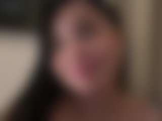 Live cam show with EmilyBell - Spank Brown Hair on camgirlchat.live