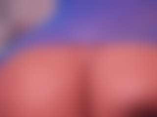 EmilyBell's Live Sex Cam Show