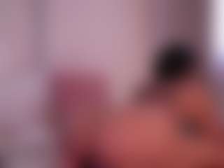 Live cam show with EmilyBell - Pornstar Big Tits on Camsoda