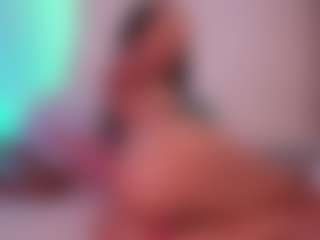 EmilyBell's Live Sex Cam Show