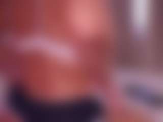 Live cam show with EmilyBell - HD Brown Hair on xDating