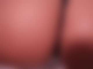 Live cam show with EmilyBell - Seduction on CamSodaAdn