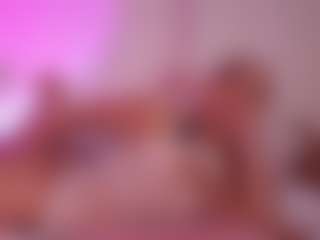 Live cam show with EmilyBell - Squirt on Camsoda