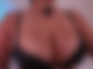 EmilyBell's Live Sex Cam Show