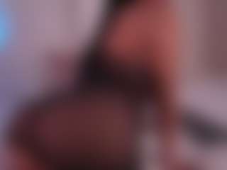 EmilyBell's Live Sex Cam Show