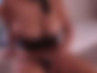 EmilyBell's Live Sex Cam Show