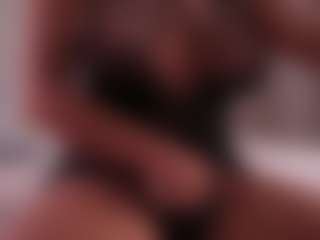 EmilyBell's Live Sex Cam Show