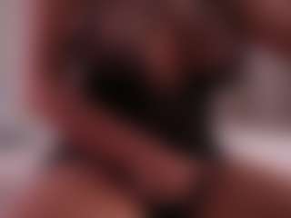 EmilyBell's Live Sex Cam Show