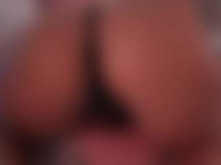 EmilyBell's Live Sex Cam Show