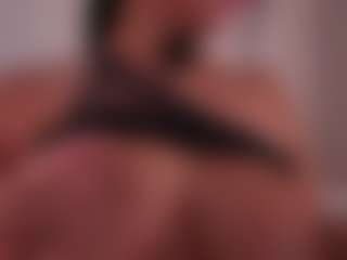 EmilyBell's Live Sex Cam Show