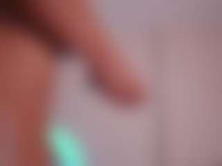 EmilyBell's Live Sex Cam Show
