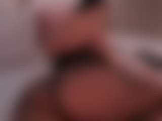 EmilyBell's Live Sex Cam Show