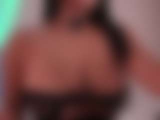 EmilyBell's Live Sex Cam Show