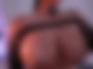 EmilyBell's Live Sex Cam Show